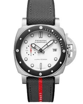 Panerai Submersible Luna Rossa PAM01579